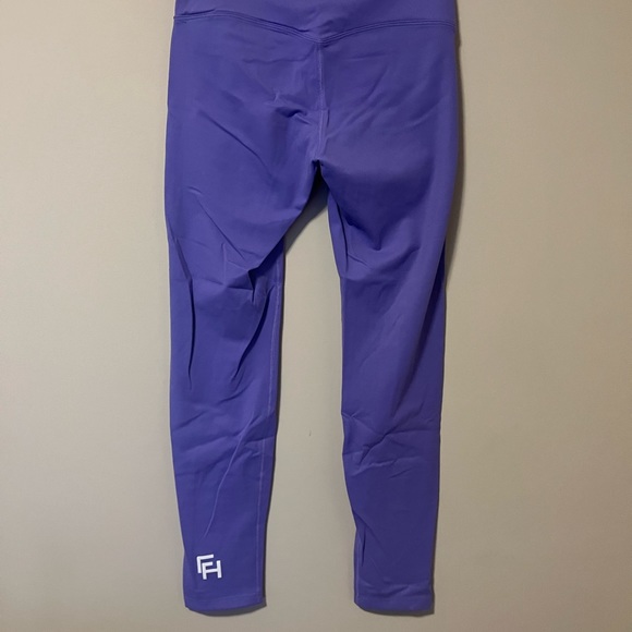 First Health Performance Legging - Picture 1 of 3